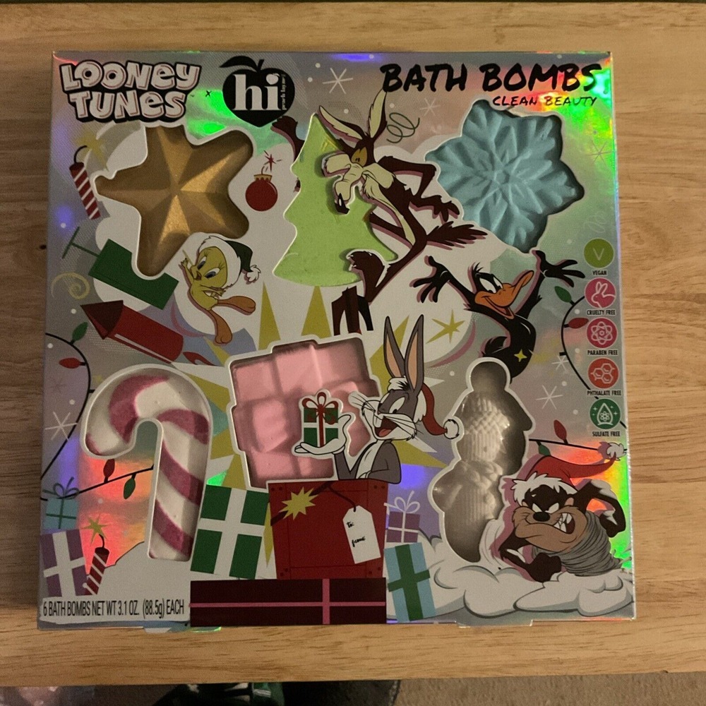 Hi Peach Layne Looney Tunes  6 Pc‎ Holiday Bath Bombs, New In Box